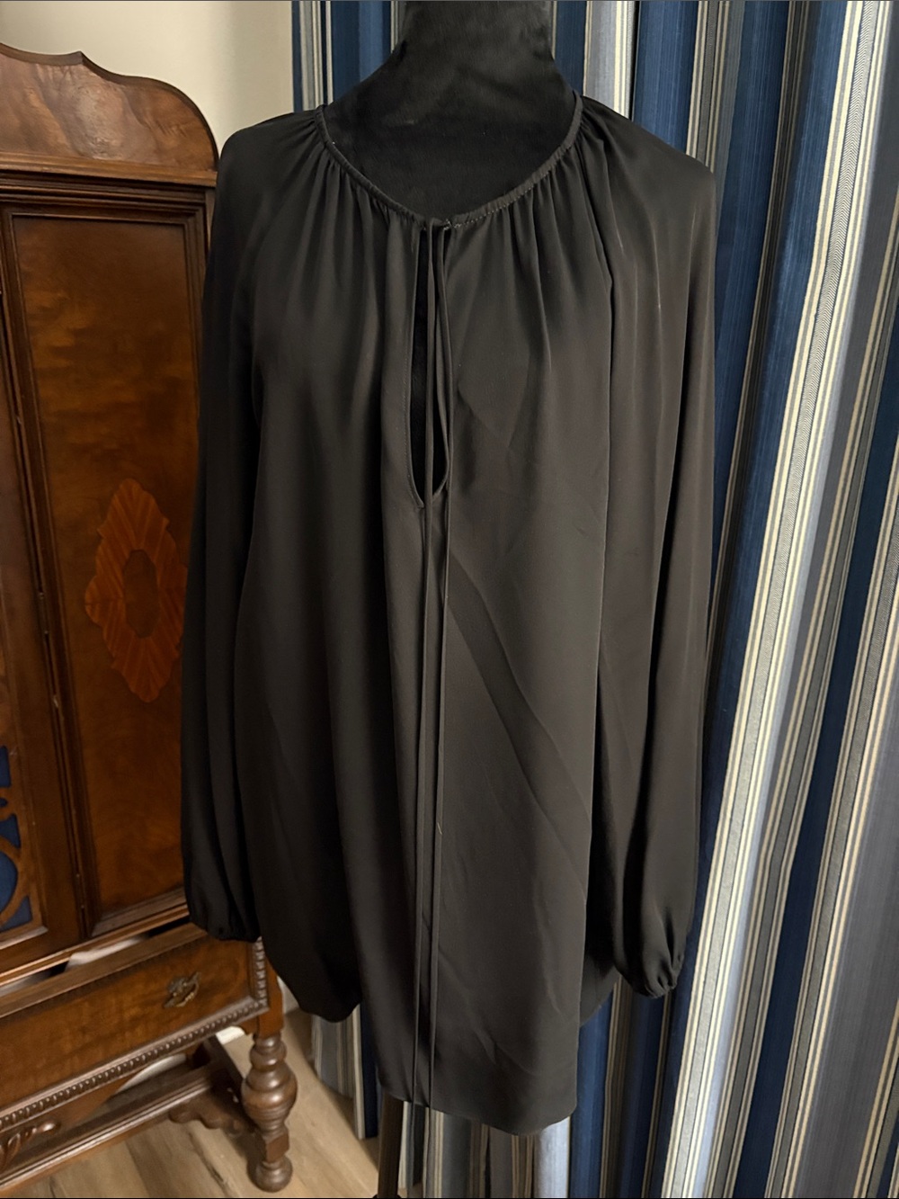 Theory Black Long Sleeve Tie-Neck Shift Dress